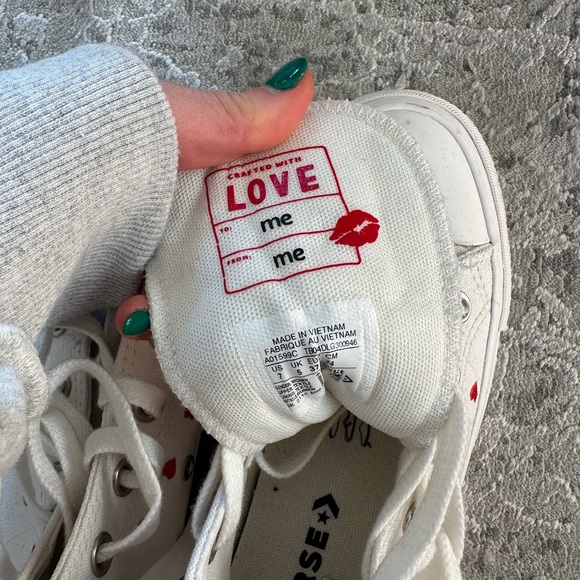Converse Red Love Accents Valentine’s Day 2022 Collection Hightop - Picture 8 of 8